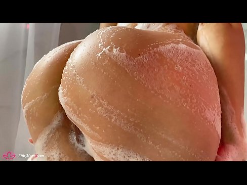 ❤️ Morena se masturba el coño con un vibrador hasta alcanzar un intenso orgasmo en la ducha ❌ Porno ruso en es.hotpornphotos.ru ❌️